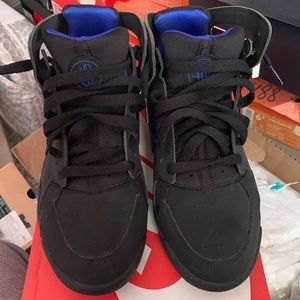 USED Nike Flight Huarache Sz 5Y/6.5w